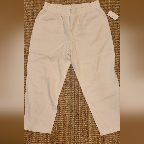 Dress Crop Pant - Picture 3 of 4